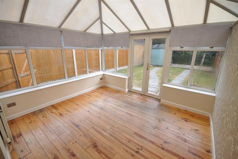 164 Grampian Way, Thorne, Doncaster, DN8 5YW