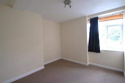 2 bedroom flat to rent, Northfield Road, Harborne, Birmingham, B17