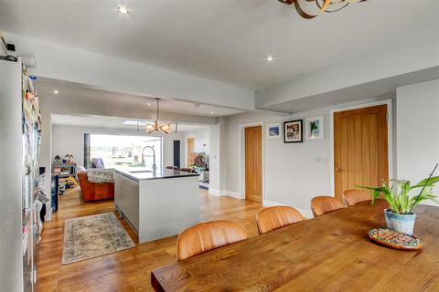 3 Mill View, Eppleby, Richmond, DL11 7BJ
