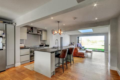3 Mill View, Eppleby, Richmond, DL11 7BJ