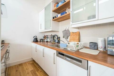 1 bedroom apartment to rent, Thrawl Street, London, E1