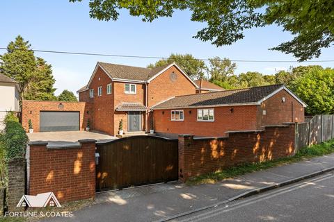 4 bedroom detached house for sale, School Lane, Harlow