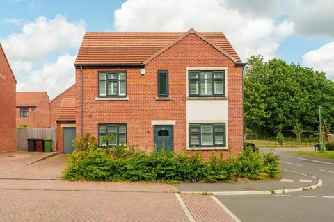 4 bedroom detached house for sale, Parkview Place, Leeds LS16