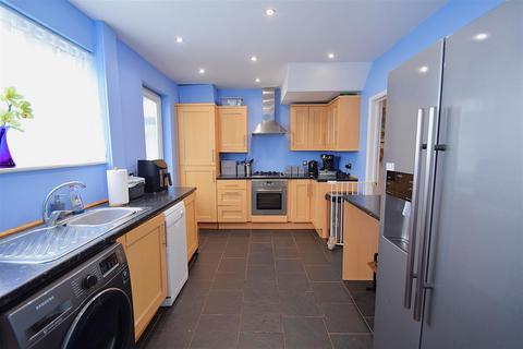 3 bedroom end of terrace house for sale, Staveley Crescent, Southmead