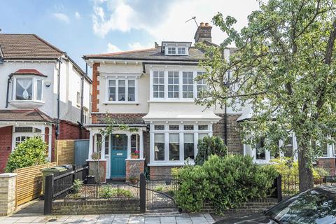 16 Hilldown Road, London, SW16 3DZ