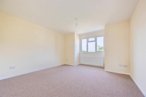 1 bedroom apartment for sale, LONDON ROAD, Leigh-On-Sea