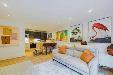 2 bedroom apartment for sale, Luca Court, Bromley BR2