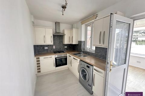 2 bedroom semi-detached house for sale, Kingsway, Wombwell, Barnsley