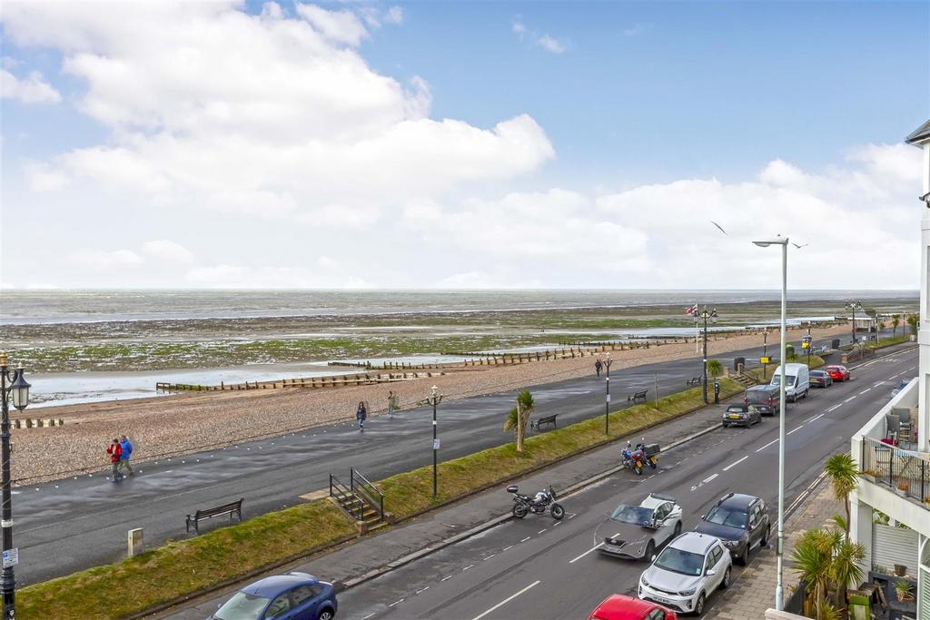 4 104 Marine Parade 9.JPG