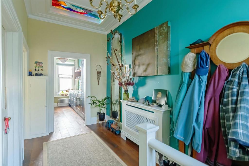 4 104 Marine Parade 14.JPG