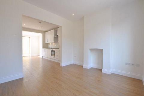 2 bedroom terraced house to rent, Rutland Road, Twickenham