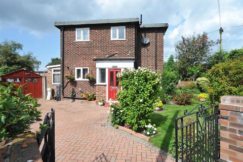 3 bedroom semi-detached house for sale, 2 Kent Road, Cadishead M44 5YH