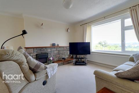 3 bedroom detached bungalow for sale, Mountain Lane, Pontypool