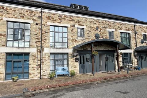 50 Brunel Quays, Lostwithiel, PL22 0JB