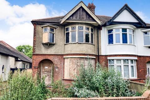 338 Bournemouth Park Road, Southend-on-sea, SS2 5LZ