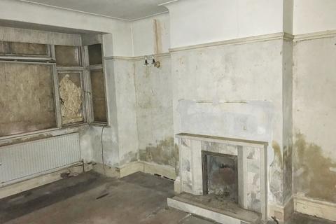 338 Bournemouth Park Road, Southend-on-sea, SS2 5LZ