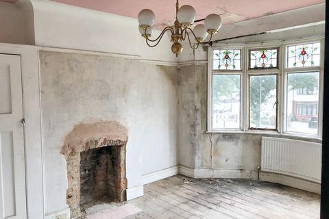 338 Bournemouth Park Road, Southend-on-sea, SS2 5LZ