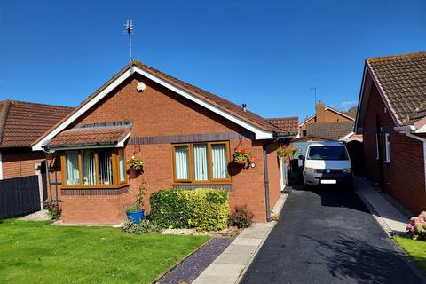 2 bedroom detached bungalow for sale, Lon Cwybr, Rhuddlan