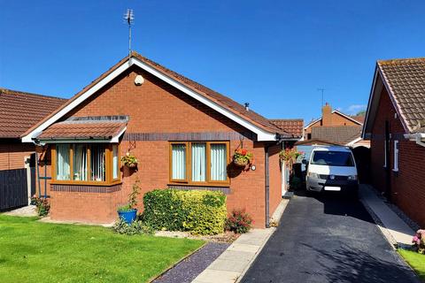 2 bedroom detached bungalow for sale, Lon Cwybr, Rhuddlan