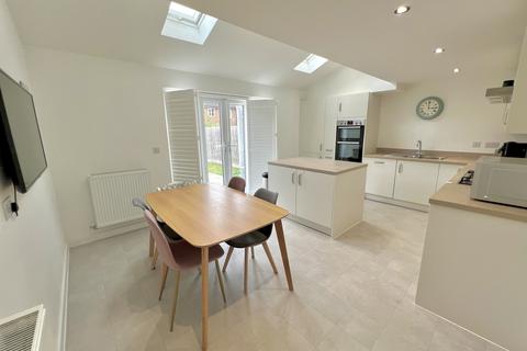 4 bedroom end of terrace house for sale, Peterborough PE3