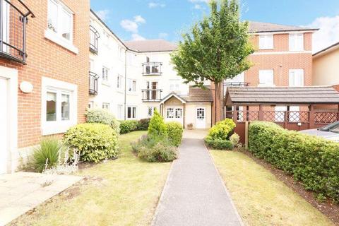 1 bedroom flat for sale, , Lymington Road, Highcliffe, BH23 5HD