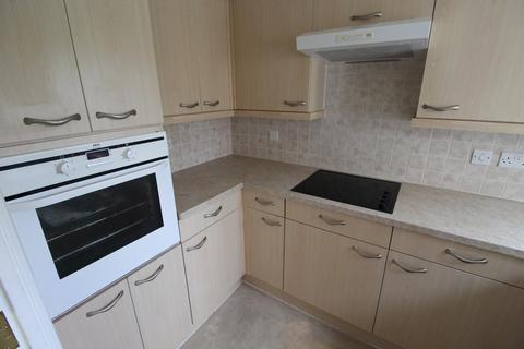 1 bedroom flat for sale, , Lymington Road, Highcliffe, BH23 5HD