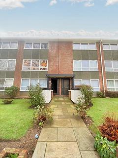 3 bedroom flat to rent, Main Avenue, Northwood HA6