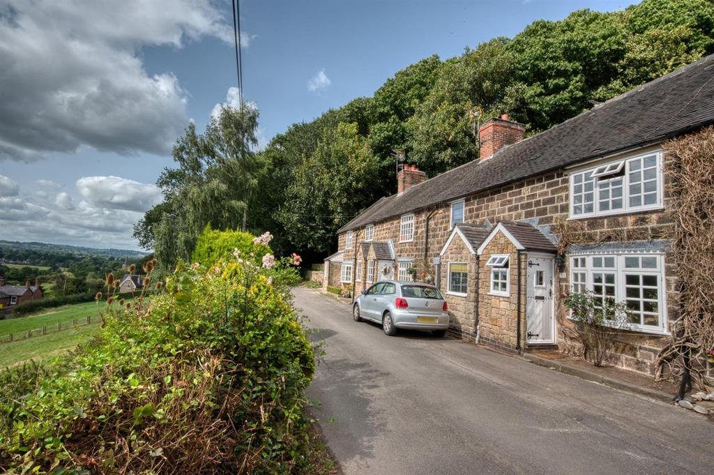 Blue Mountains, Duffield DE56 3 bed terraced house for sale £350,000