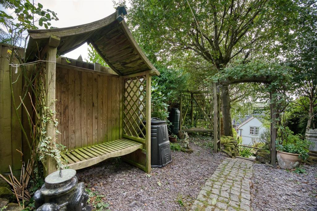 Garden - top tier seating area.jpg
