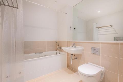 2 bedroom flat for sale, Ryemead Boulevard, High Wycombe HP11