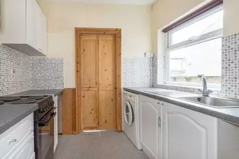 3 bedroom terraced house to rent, 48 Avondale Road, Lancaster, LA1 4BY