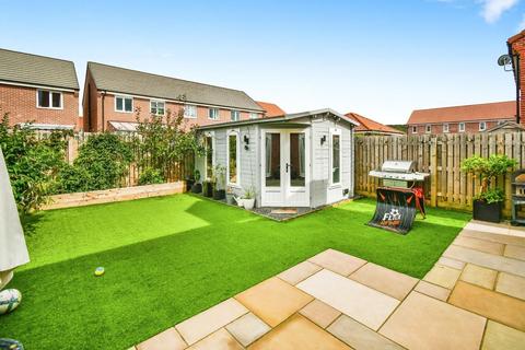 4 bedroom detached house for sale, Grainger Drive, Pocklington, York, YO42 2ST