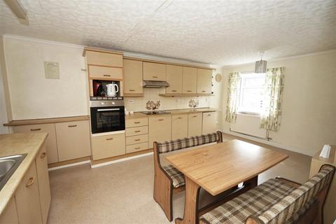 15 Windsor Avenue, Adlington, Chorley, PR7 4JS