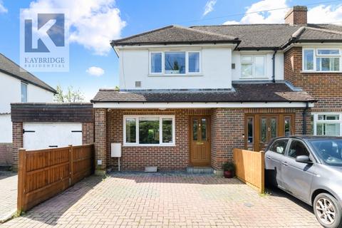 2 bedroom end of terrace house for sale, The Hawthorns, Epsom, KT17