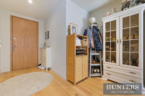 1 bedroom flat for sale, Durham Wharf Drive, Brentford