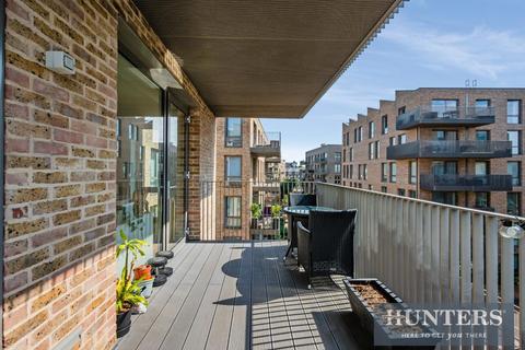 Flat 25, Copland Court Durham Wharf Drive, Brentford, TW8 8FN