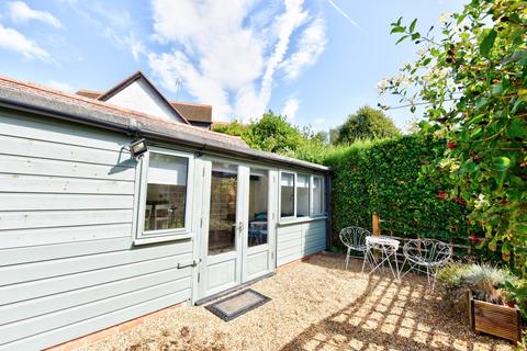 Studio to rent, Oakfield Cottage, Lower Shiplake