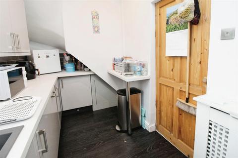 115 Beacon Road, Bradford, BD6 3EH