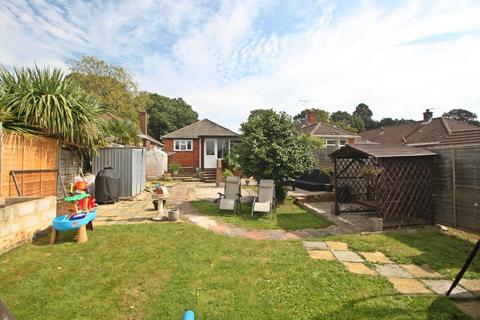 3 bedroom detached bungalow for sale, Sylvan Avenue, Southampton