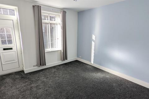 3 bedroom terraced house to rent, Lydgate Lane, Crosspool, Sheffield