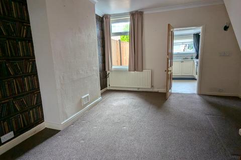 2 bedroom terraced house to rent, Rectory Avenue, Gainsborough DN21