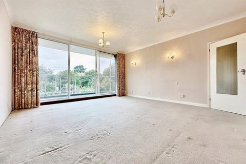 3 bedroom flat for sale, West Cliff