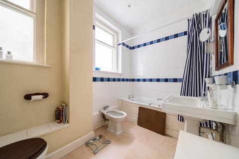 8 Cleveland Road, London, W13 8AU
