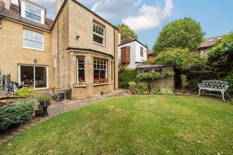 8 Cleveland Road, London, W13 8AU