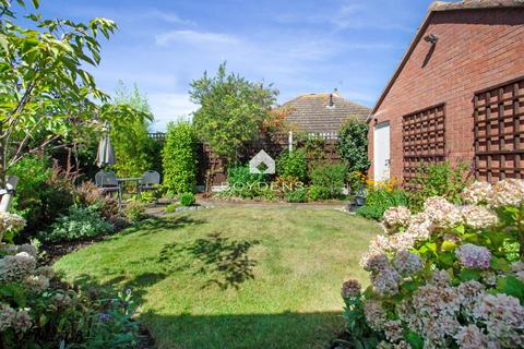 3 bedroom bungalow for sale, Charnock Close, Frinton-On-Sea CO13