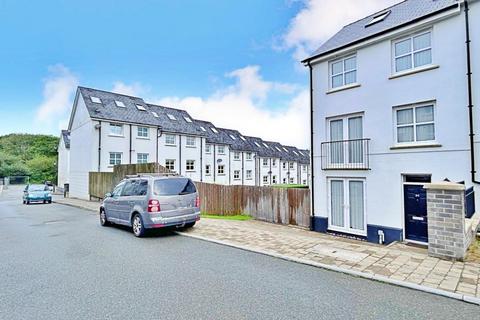 4 bedroom townhouse for sale, Kensington Gardens, Haverfordwest