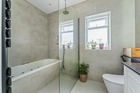 139 Washington Road, Worcester Park, KT4 8JQ