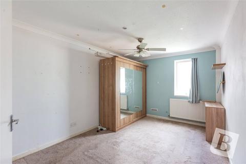 119 Moretons Court, Basildon, SS13 3LZ