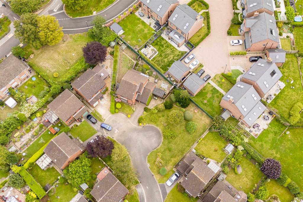 11 Atcheley Close 12.jpg
