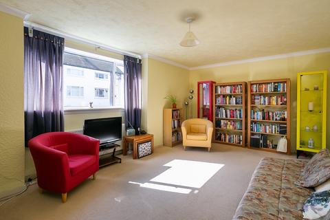 2 bedroom flat for sale, Caiystane Gardens, Fairmilehead, Edinburgh, EH10